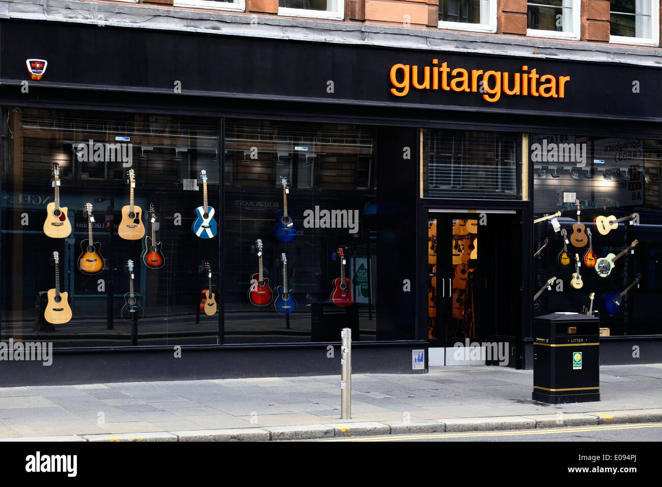 Guitarguitar shop in Glasgow city centre, Argyle Street, Scotland, UK Stock Photo