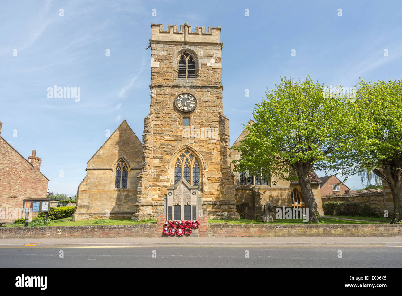 St Edmund's Church, Shipston-on-Stour, Warwickshire, built of traditional Cotswold stone Stock Photo