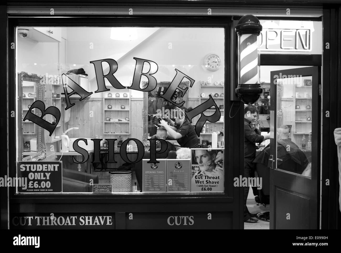 Barbers shop in the Grainger market, Newcastle-upon-Tyne, Tyne and Wear Stock Photo