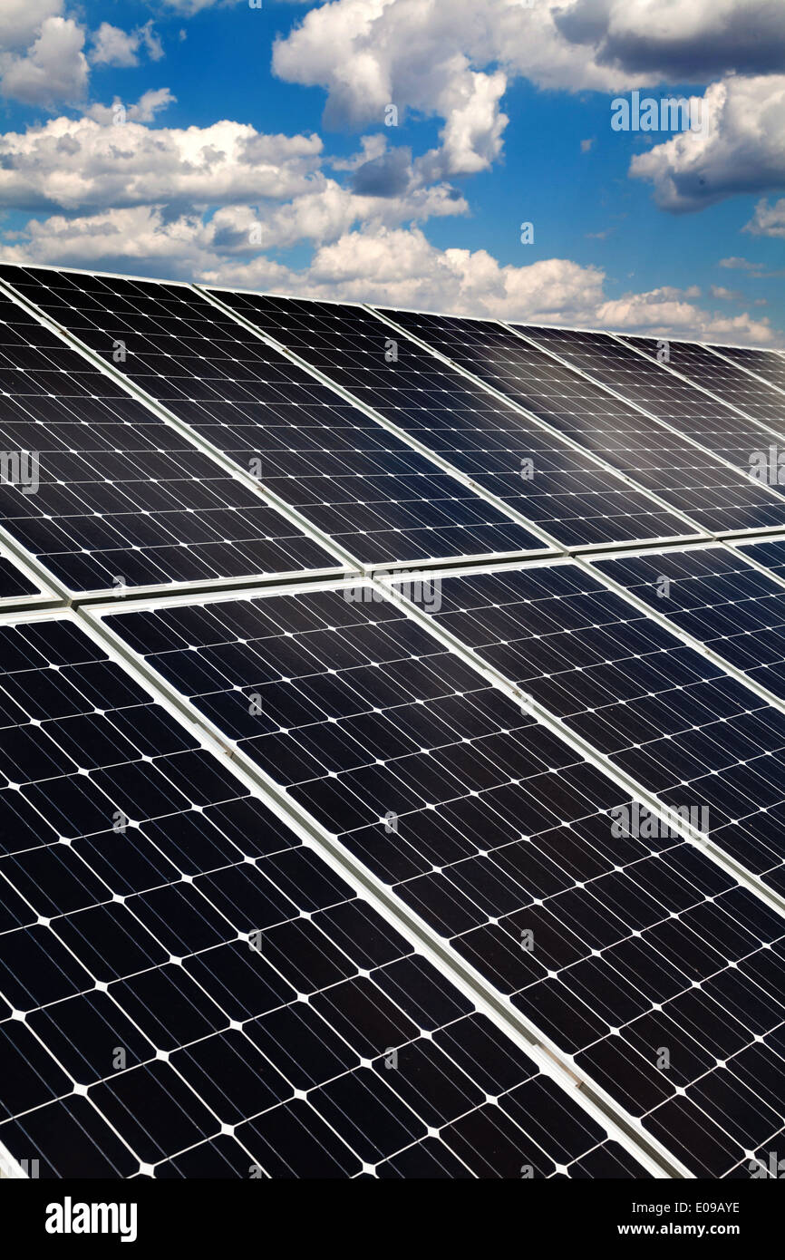 Power plant using renewable solar energy Stock Photo - Alamy