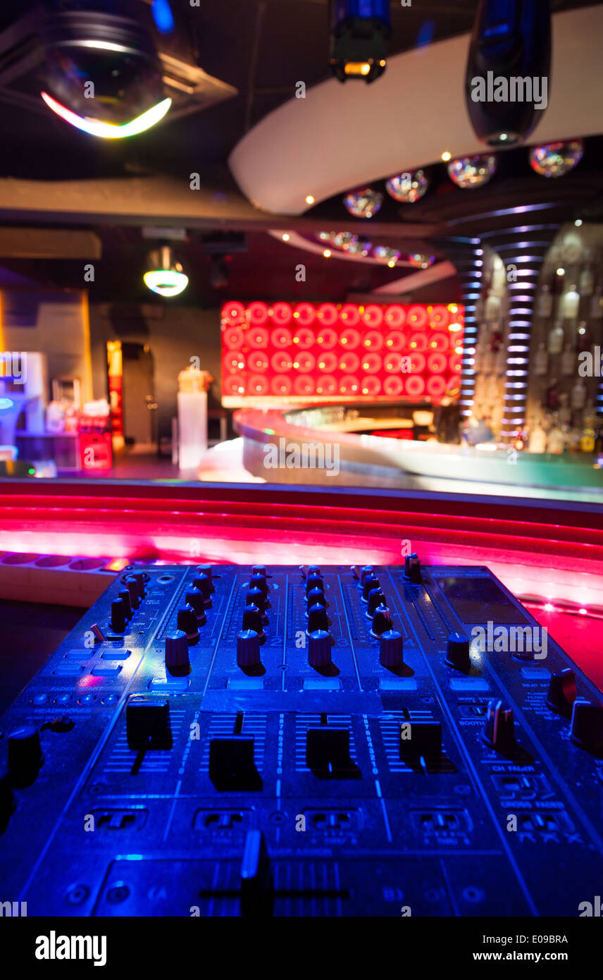 Dj mixers hires stock photography and images Alamy