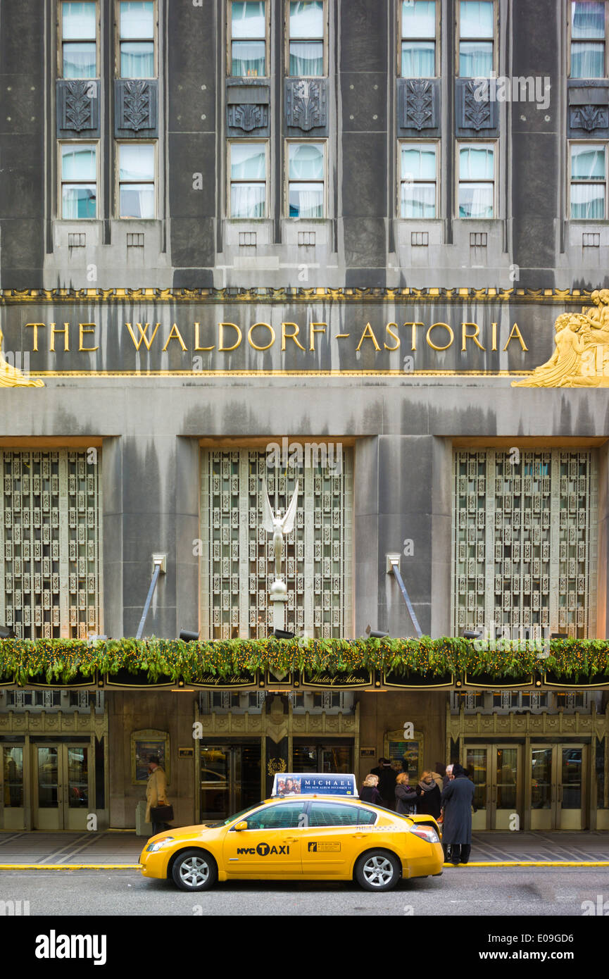 The waldorf astoria new york hi-res stock photography and images - Alamy