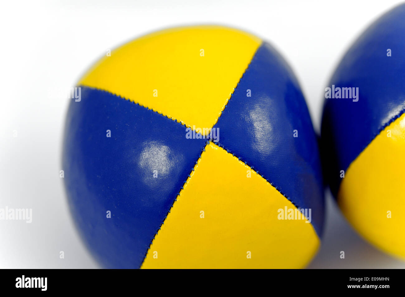 Juggling balls hires stock photography and images Alamy