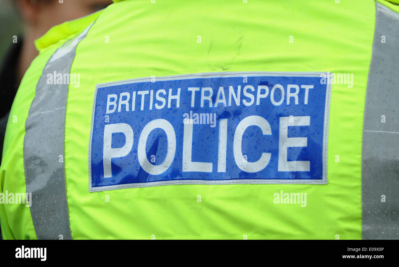 BRITISH TRANSPORT POLICE PRESS DRIVER KILLED AT DRIVER KILLED AT LEVEL CROSSIN SCAMPSTON MALTON NORTH YORKSHIRE ENGLAND 07 Ma Stock Photo