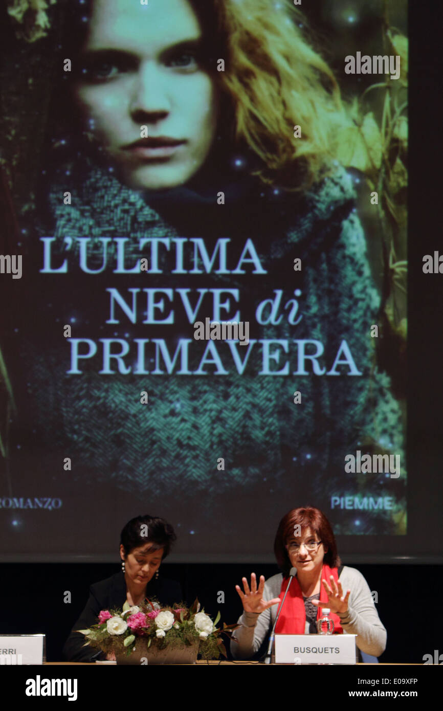 Catalan writer Blanca Busquets (right) presenting her book "La nevada del cucut" at Torino Book Fair Stock Photo