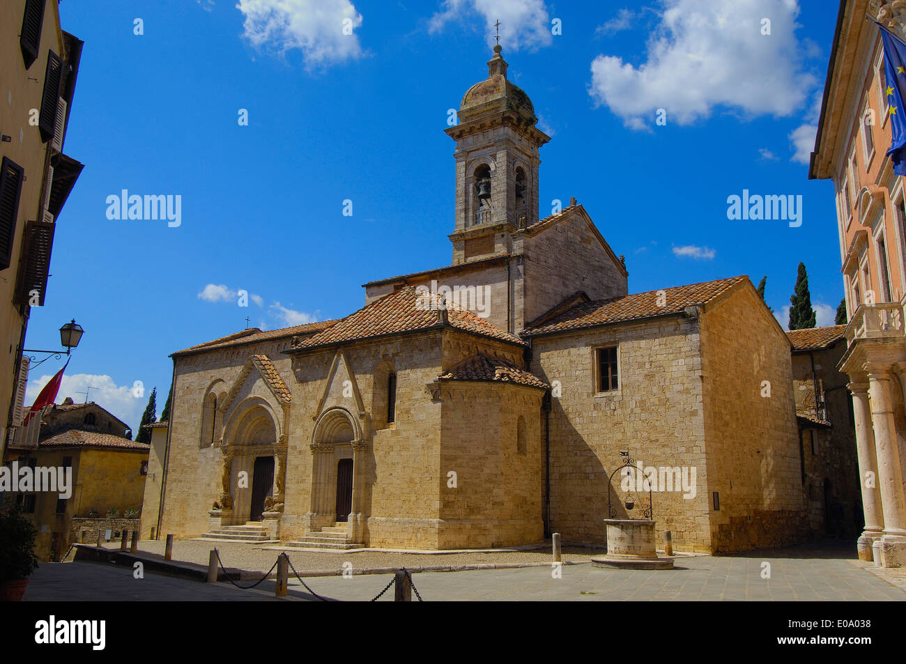 san-quirico-d-orcia-collegiata-church-val-d-orcia-orcia-valley