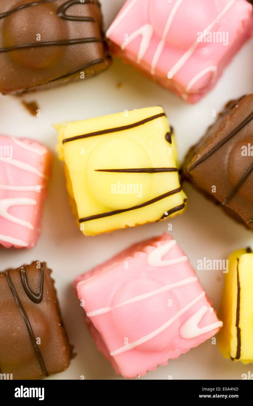 A series on French Fondant Fancies, a type of Petit Four Stock Photo