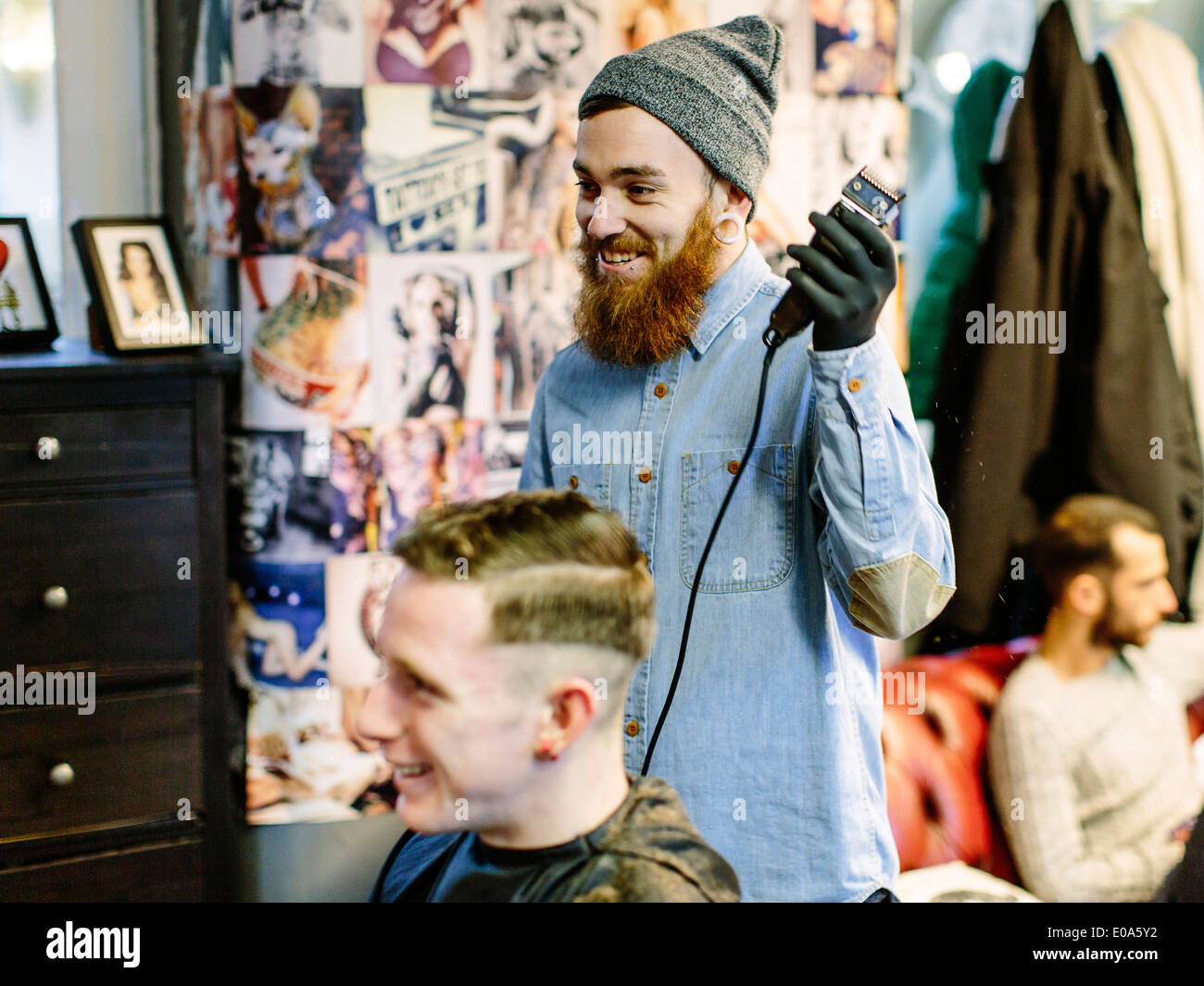 Retro shaving techniques hires stock photography and images Alamy