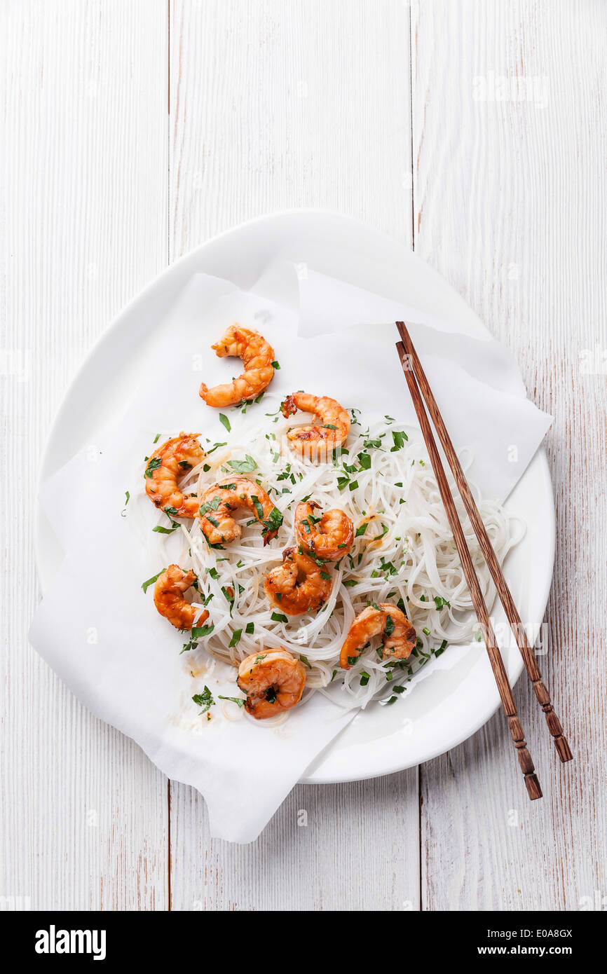 Thai rice noodles with shrimps Stock Photo