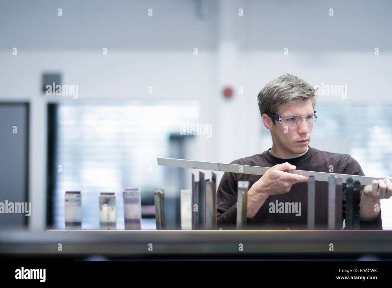 Engineering tests hi-res stock photography and images - Alamy