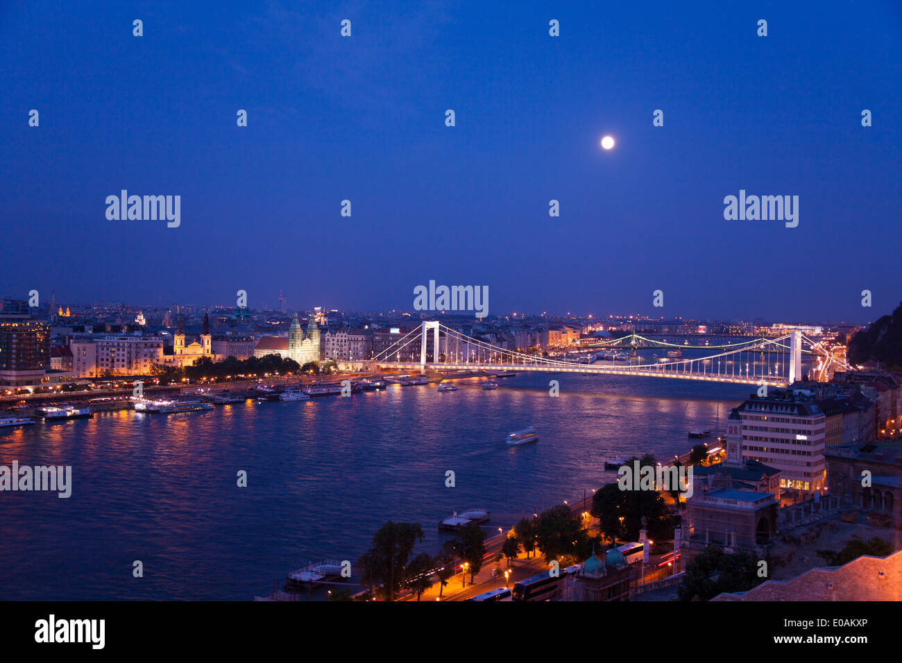 Megyeri Bridge at night panorama view in Budapest Stock Photo