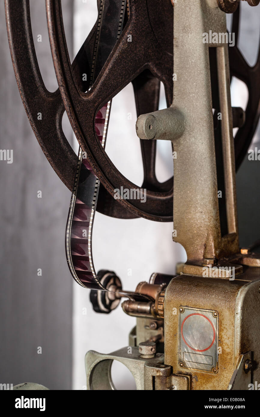 Antique movie projector hi-res stock photography and images - Page 3 - Alamy