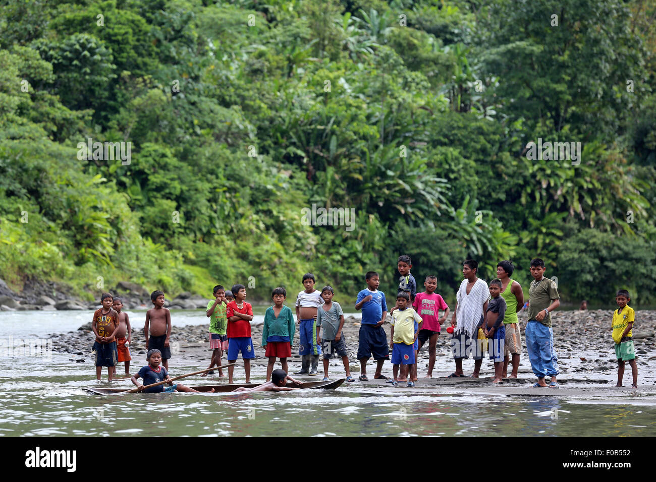 indigenous tribes people on the banks of river Rio Baudo. Jungle village Puerto Alegre Nauca, Choco province,  Colombia Stock Photo