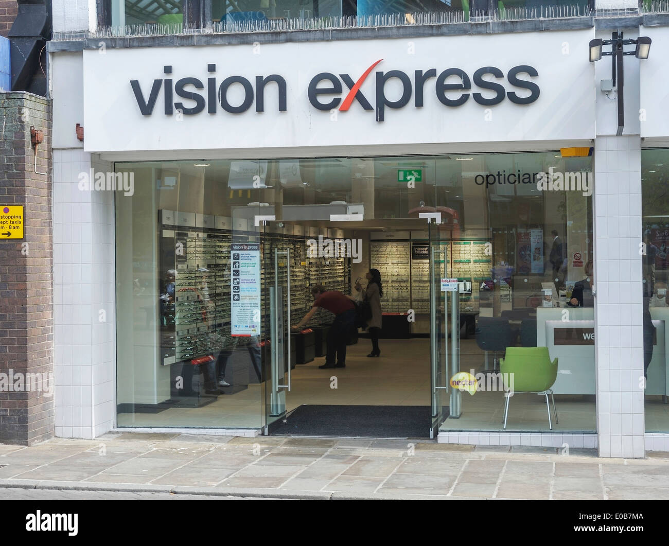 Vision Express shopfront in Northgate Street, Chester Stock Photo Alamy