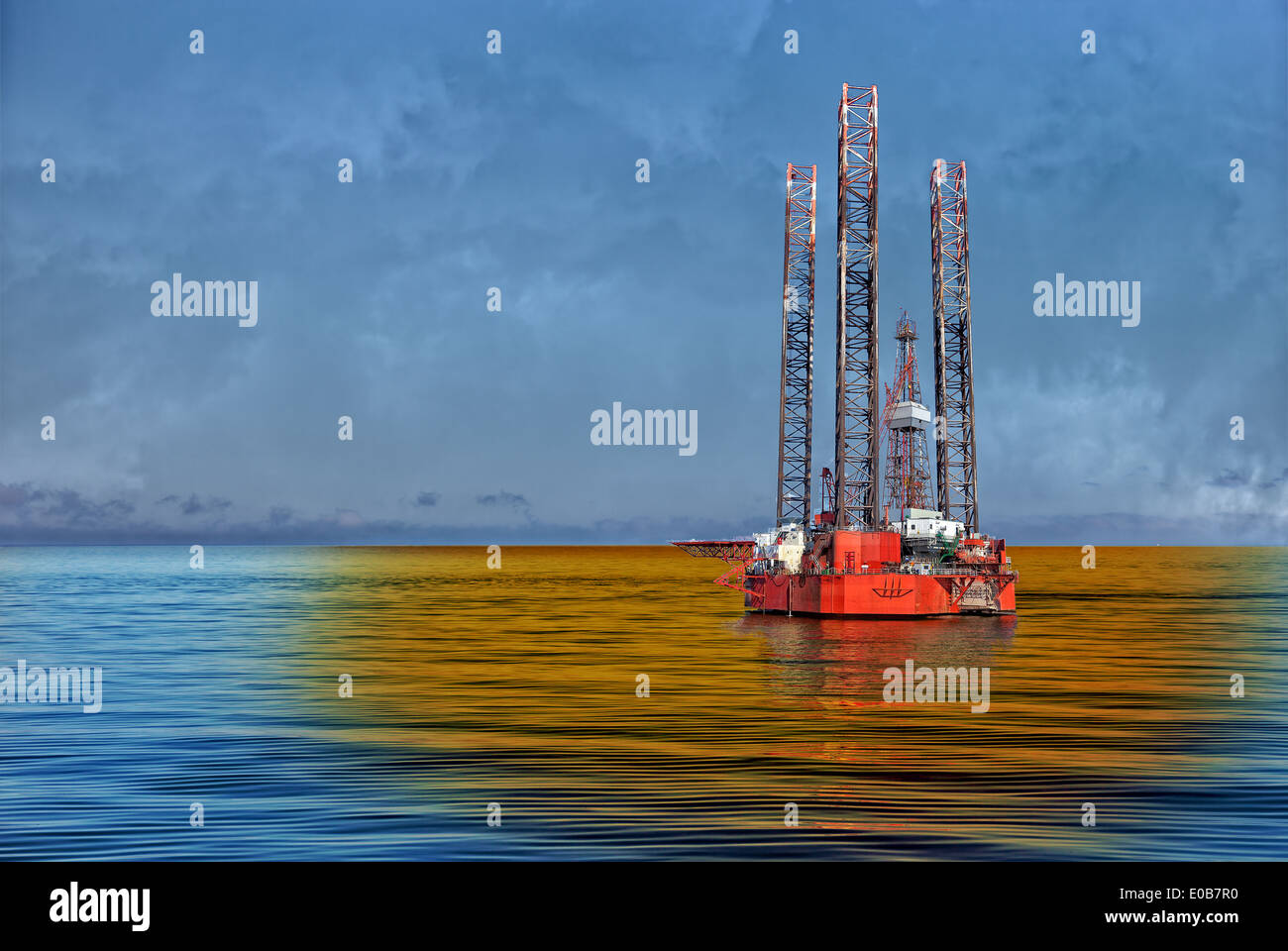 Oil leak from ship hi-res stock photography and images - Alamy