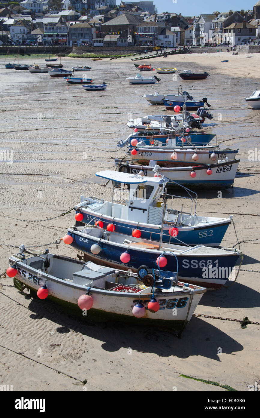 fishing boats at low tide in St Ives harbour Cornwall Stock Photo - Alamy