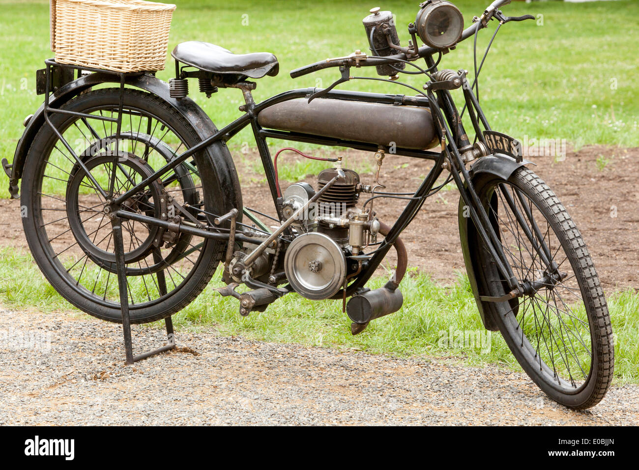 French Veteran Motorcycle brand Automoto MSW 175ccm 1925 Stock Photo - Alamy