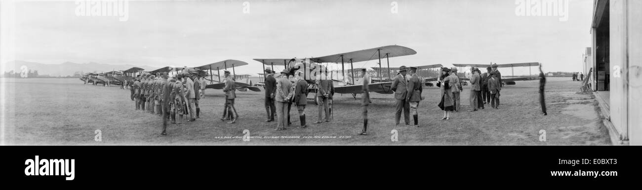 HRH Duke of York inspecting Sockburn Aerodrome, 15 March 1927 Stock Photo