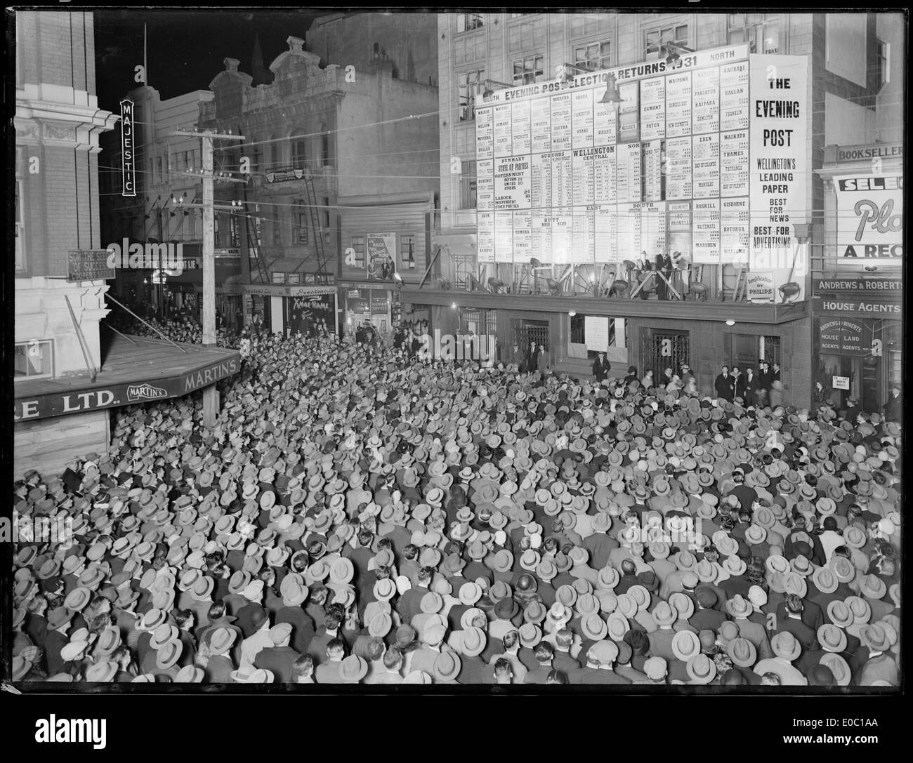 Crowd in Willis Street, Wellington, awaiting the results of the 1931 general election, 1931 Stock Photo