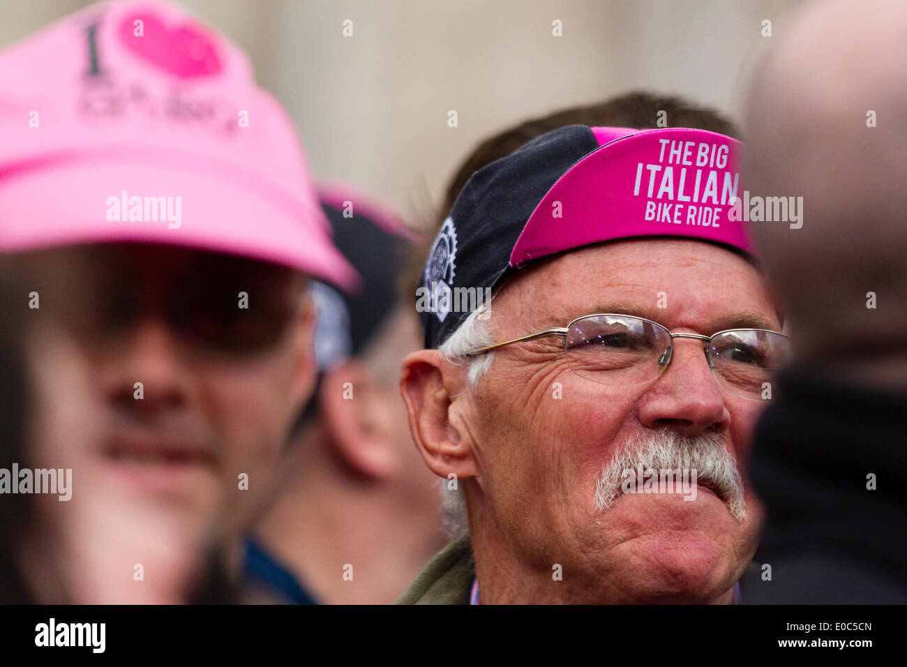 Belfast, N.Ireland. 8th May 2014. One fan tells us what it's all about during the Opening Ceremony for the Big Start of the Giro d'Italia from Belfast City Hall. Credit:  Action Plus Sports Images/Alamy Live News Stock Photo