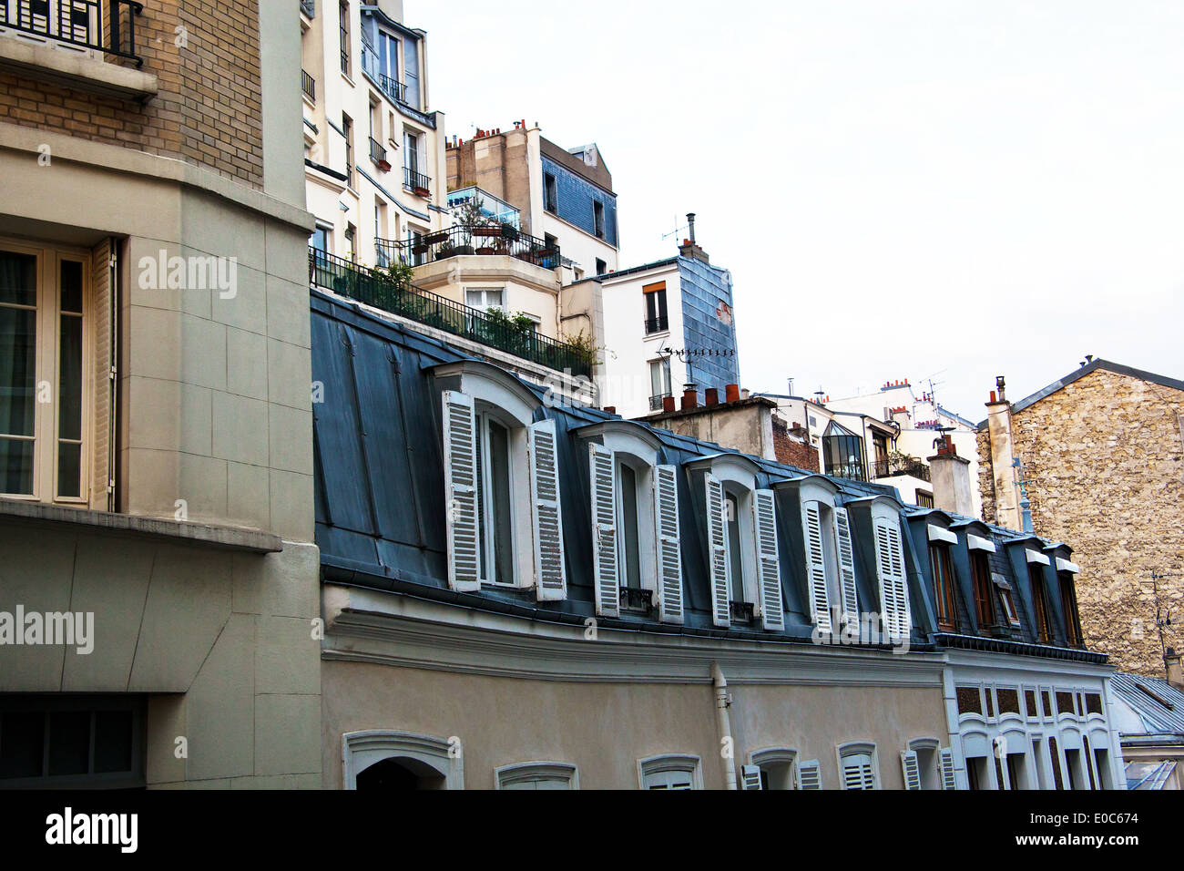 The artist's quarter Montmartre in Paris, France Stock Photo - Alamy