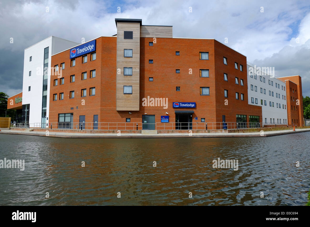 Travelodge waterside hotel hi-res stock photography and images - Alamy