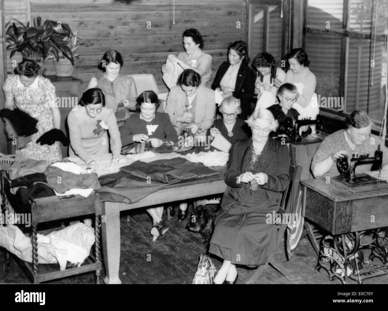 Sewing bee at Bethungra Stock Photo Alamy