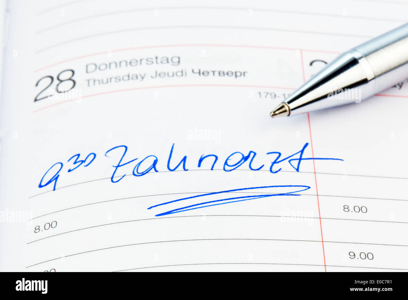 An appointment is put down in a calendar: Dentist, Ein Termin ist in einem Kalender eingetragen: Zahnarzt Stock Photo