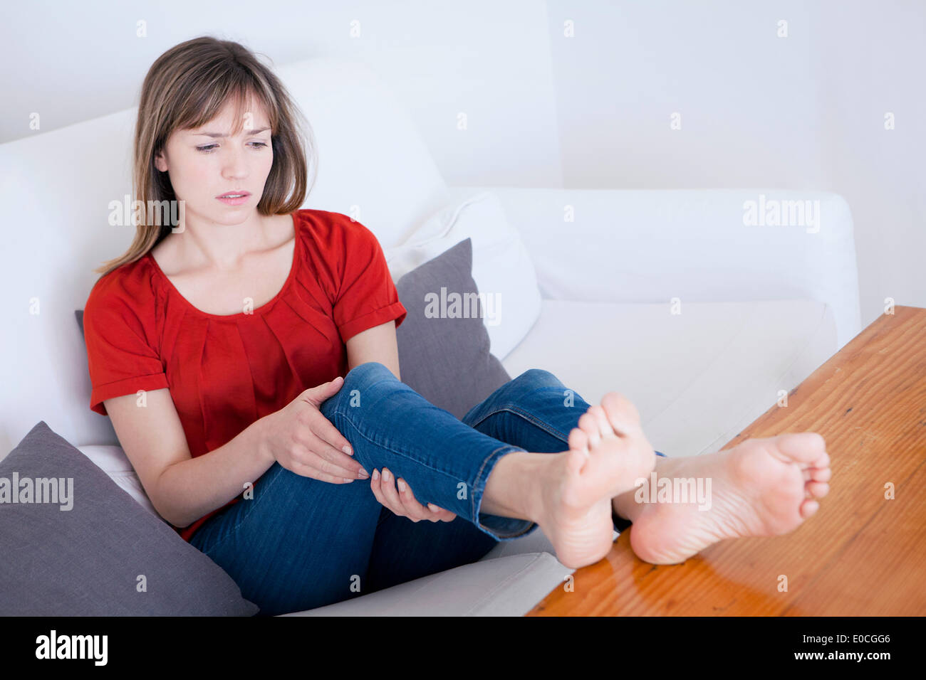 Leg pain hi-res stock photography and images - Alamy