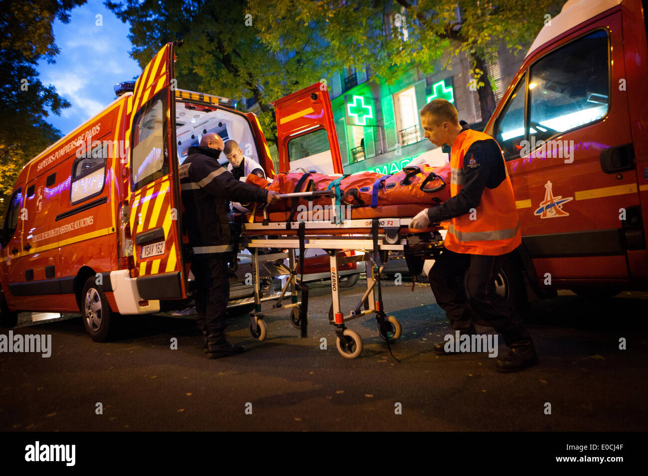 Paris fire brigade Stock Photo Alamy