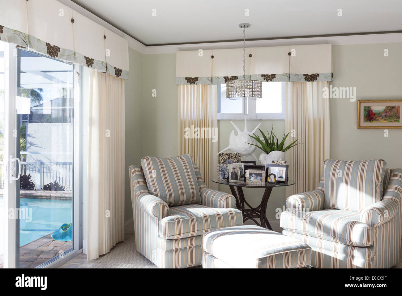 Seating Area In Bedroom Suite Showcase Bedroom In Luxury