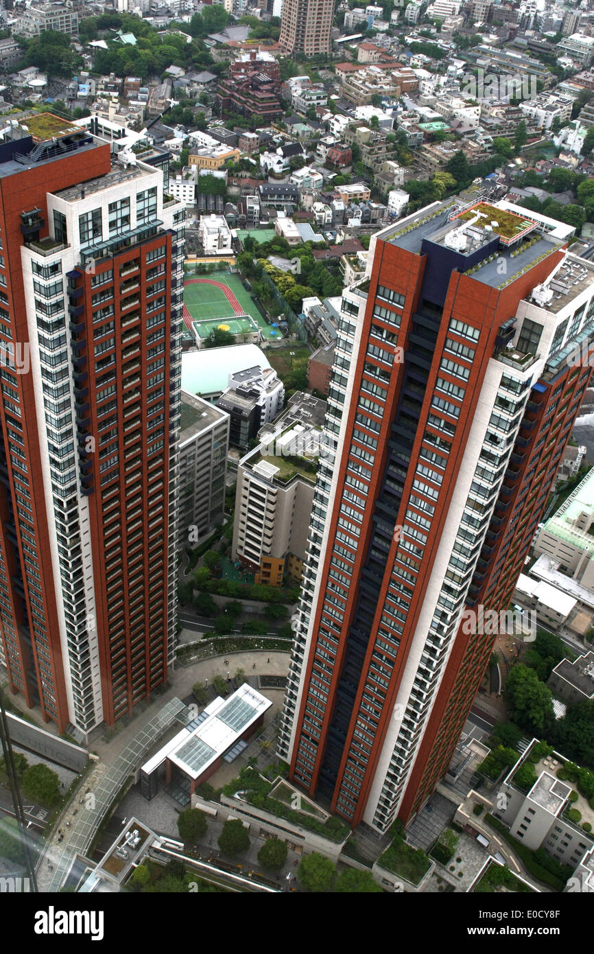 Tokyo, Japan. 9th May, 2014. Medium-rise and low-rise residences and ...