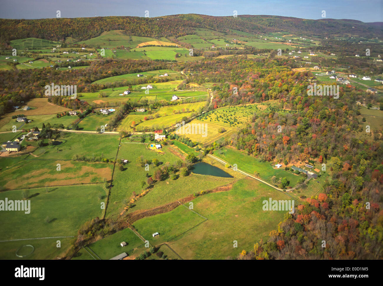 LOUDOUN COUNTY, VIRGINIA, USA - Aerial of homes and Blue Ridge Mountains. Stock Photo