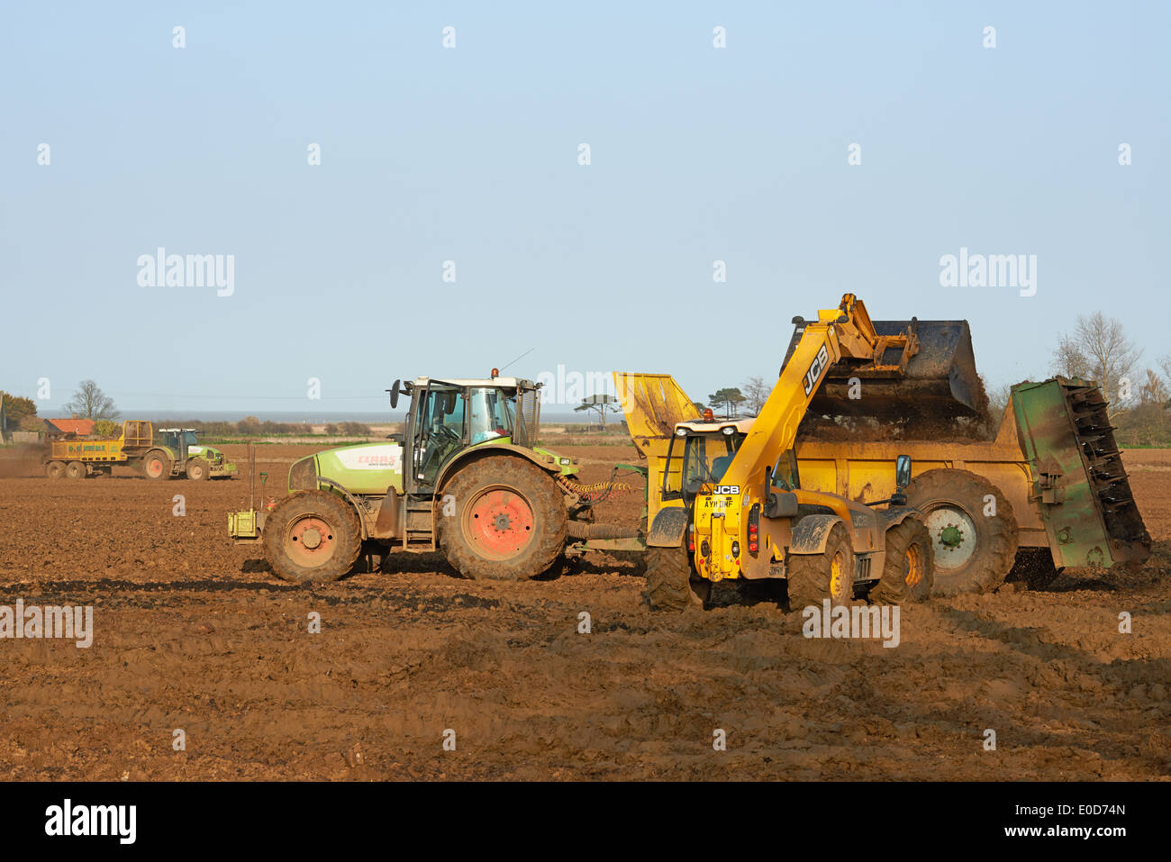Manure Spreaders High Resolution Stock Photography and Images Alamy