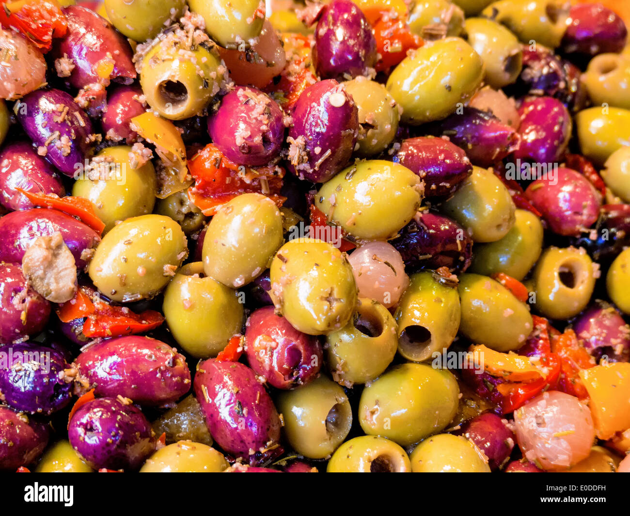 Variety in olives, symbolic photo for food, healthy food, freshness, Vielfalt an Oliven, Symbolfoto fuer Lebensmittel, gesunde E Stock Photo