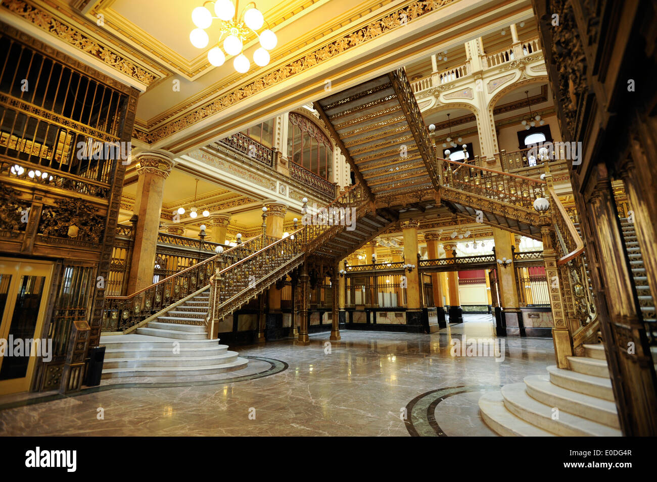 Palacio Postal (Post Office) (Palacio de Correos de Mexico) in Mexico City.  Early 20th century palace Stock Photo - Alamy