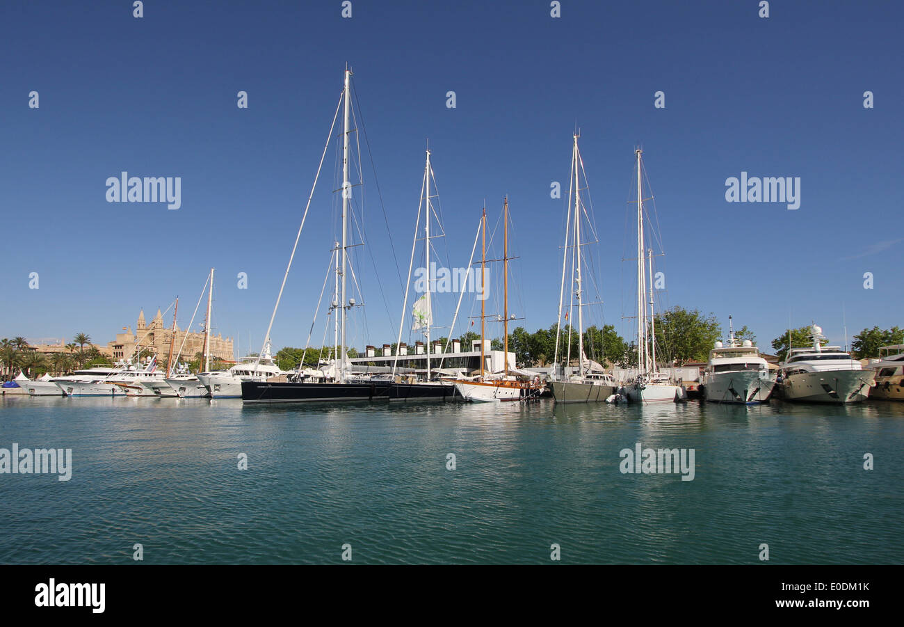 Palma Boat Show 2014 / Palma Superyacht Show 2014 - Preview Images - Superyacht line up + Palma historic Gothic Cathedral Stock Photo