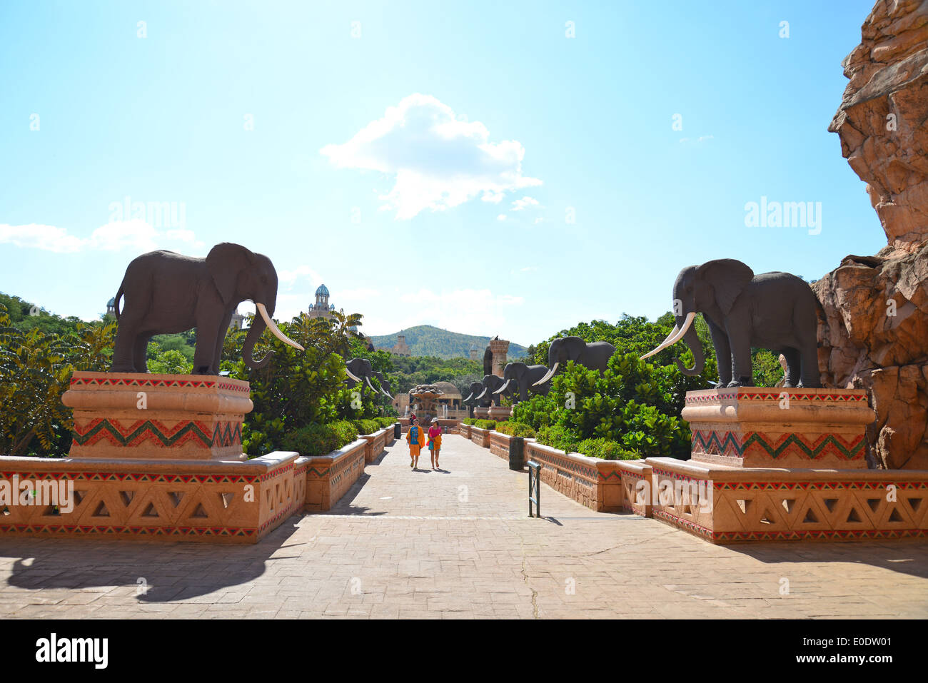 Statues on the elephant terrace hi-res stock photography and images - Alamy