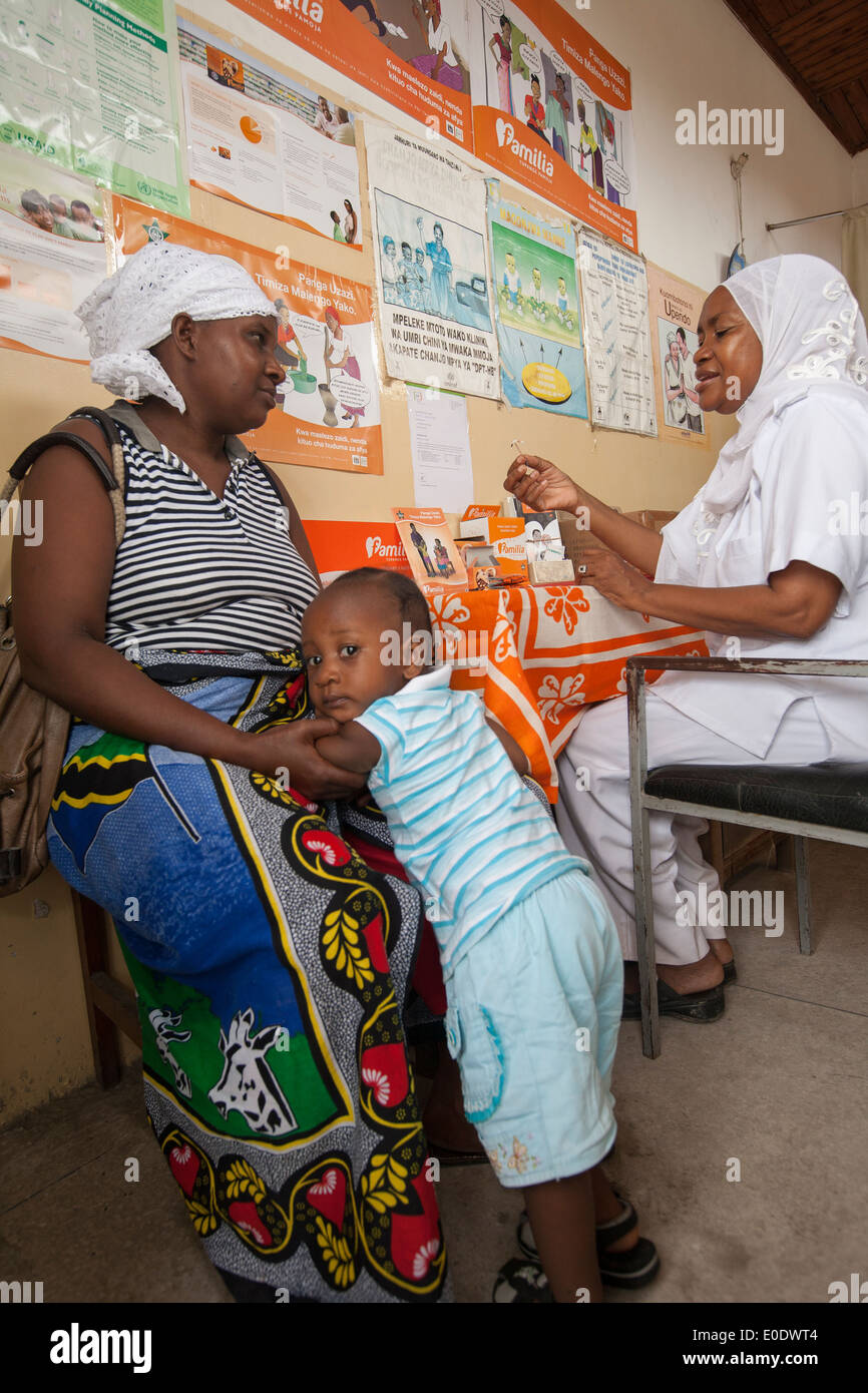 A Nurse Talks With A Patient At A Family Planning Clinic In Dar Es Stock Photo Alamy