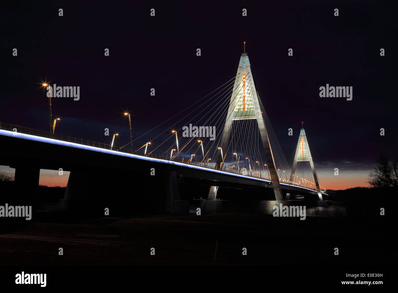 Big suspension bridge lighting hi-res stock photography and images - Alamy