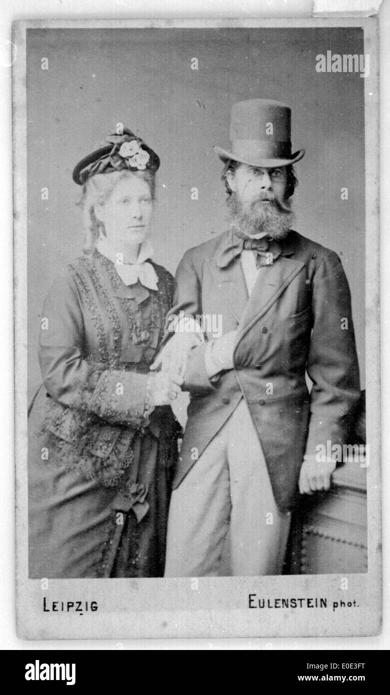 Vintage couple black and white hi-res stock photography and images - Alamy