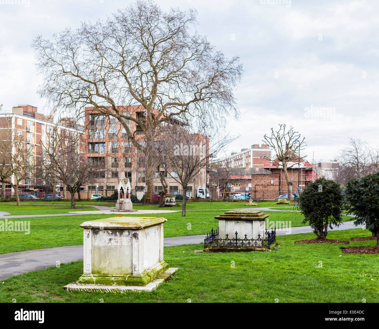 St Mary Magdalen churchyard and graveyard with old tombs in Bermondsey, SE London, UK Stock Photo