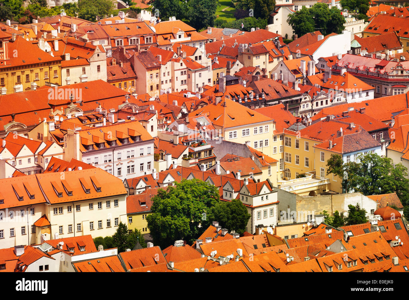 В какой стране дома с красными крышами