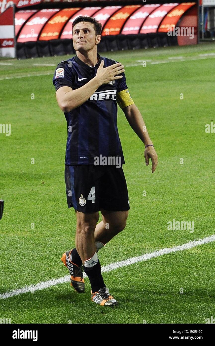 Milan Italy 10th May 14 Serie A Football Inter Milan Versus Lazio Last Match Of The 13 14 Season Javier Zanetti Applauds The Fans Credit Action Plus Sports Alamy Live News Stock Photo Alamy