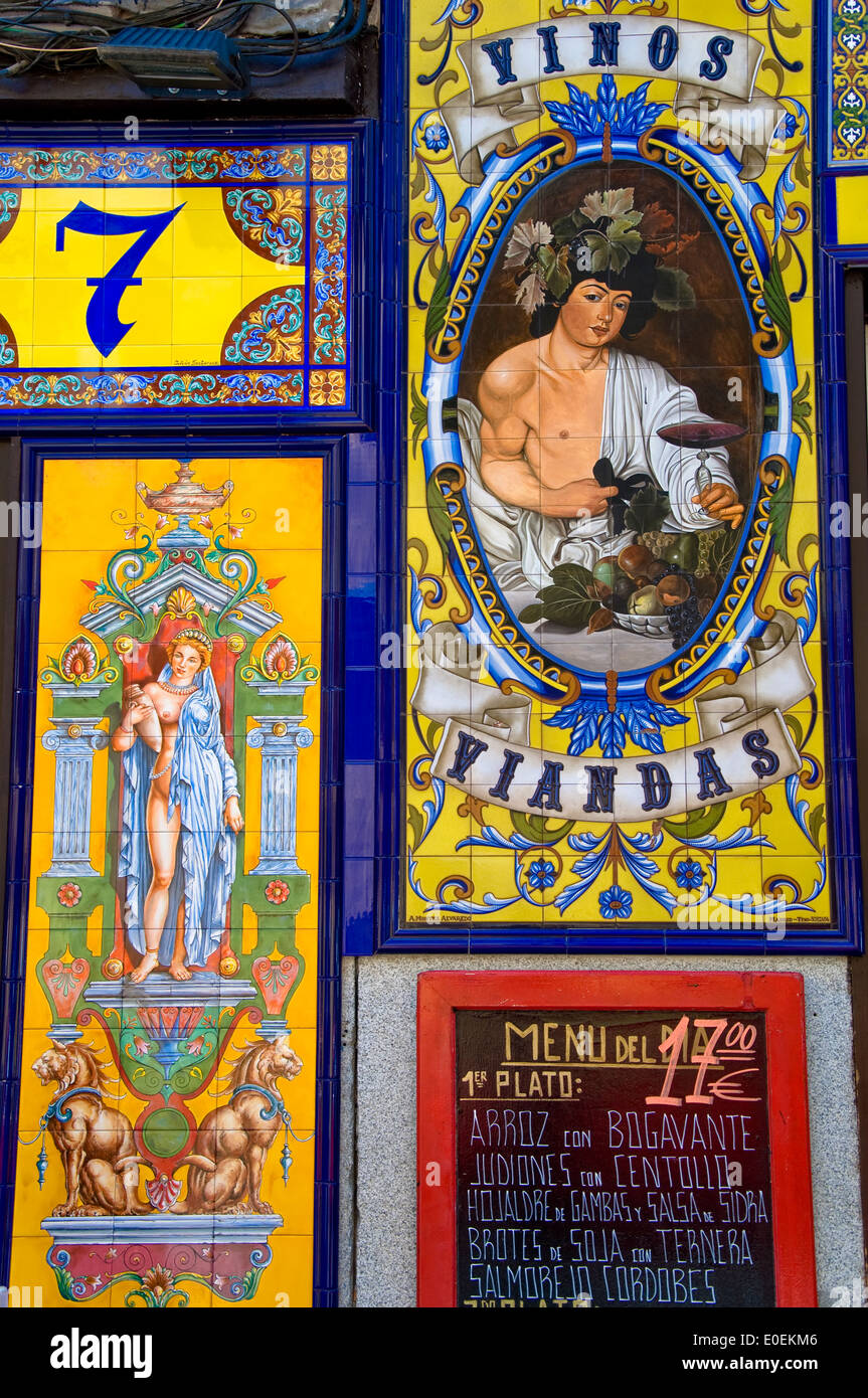 Tapas bars hi-res stock photography and images - Alamy