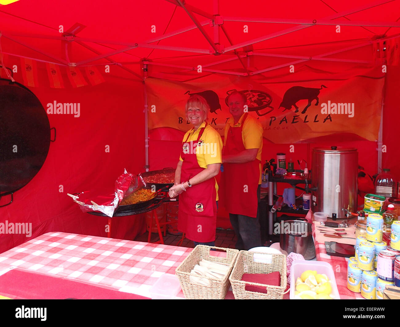 Chorley, Lancashire, UK. 11th May, 2014. Cooking Paella atn the Chorley food festival. Credit:  Sue Burton/Alamy Live News Stock Photo