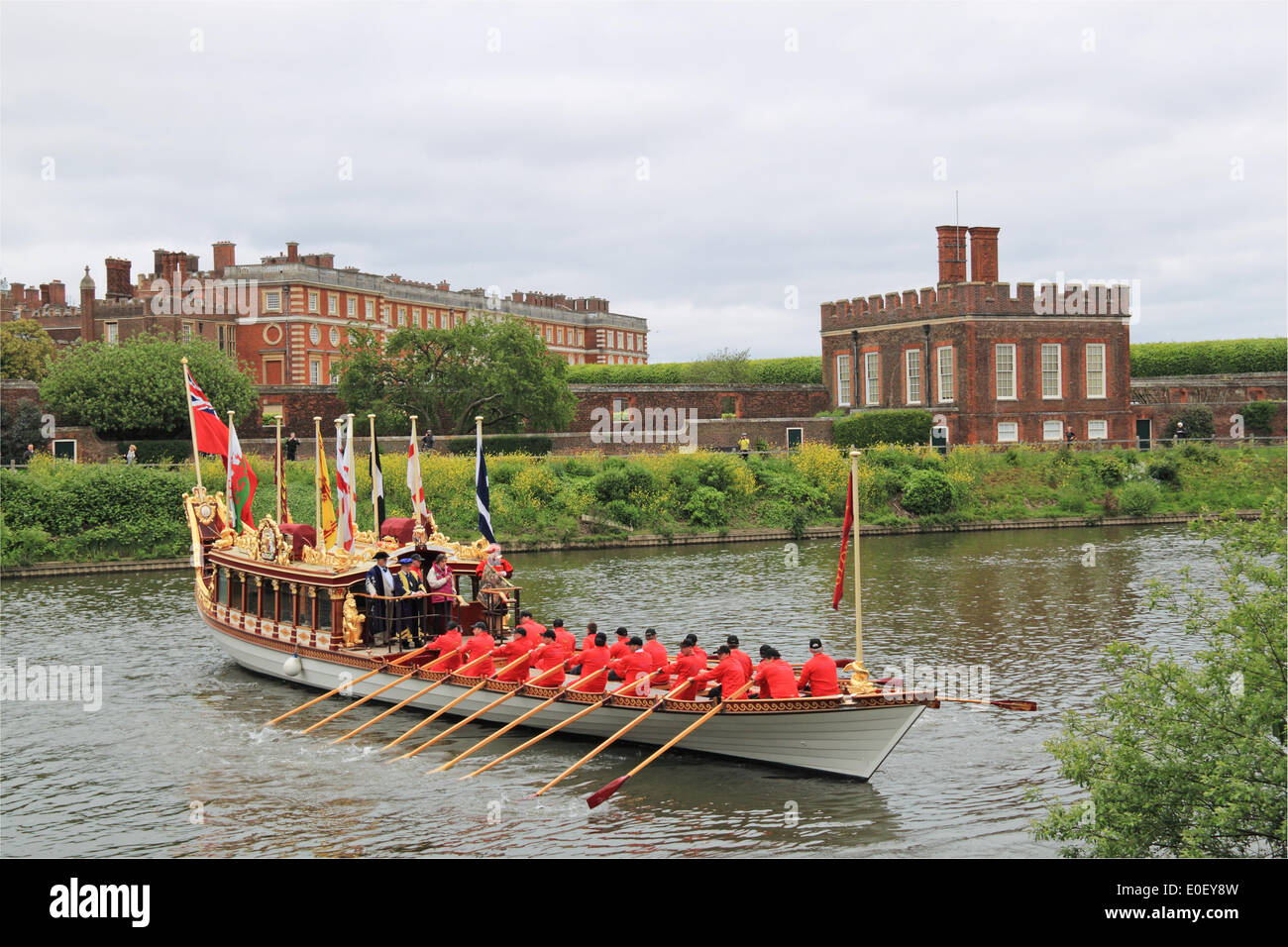 Royal barge henry viii hires stock photography and images Alamy