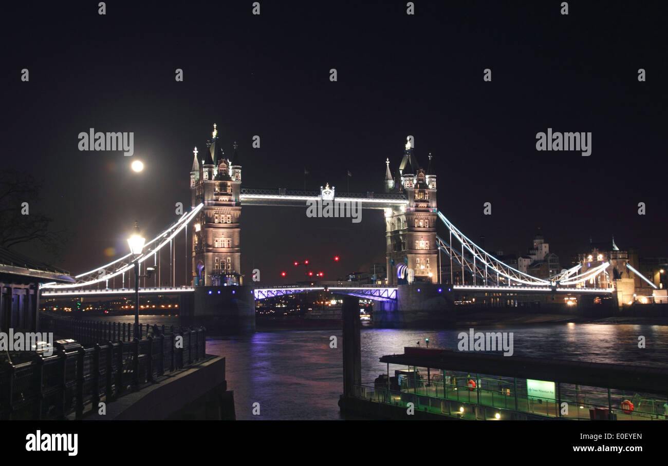 Tower Bridge London at night Stock Photo