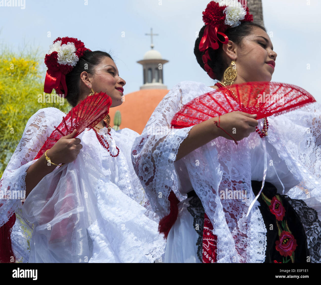 San Juan Capistrano, California, USA. 10th May, 2014. Dancers with the Ballet Folklorico de San Juan Capistrano performed various regional dances on Saturday at the 10th Annual 2014 Battle of the Mariachi at Mission San Juan Capistrano in San Juan Capistrano. The 10th Annual 2014 Battle of the Mariachi kicked off at Mission San Juan Capistrano in San San Juan Capistrano on Saturday, featuring Mariachis from around Southern California competing for top honors and prizes***ALT CAPTION****Mission San Juan Capistrano hosted the 10th Annual 2014 Battle of the Mariachis on Saturday in San Juan Capi Stock Photo