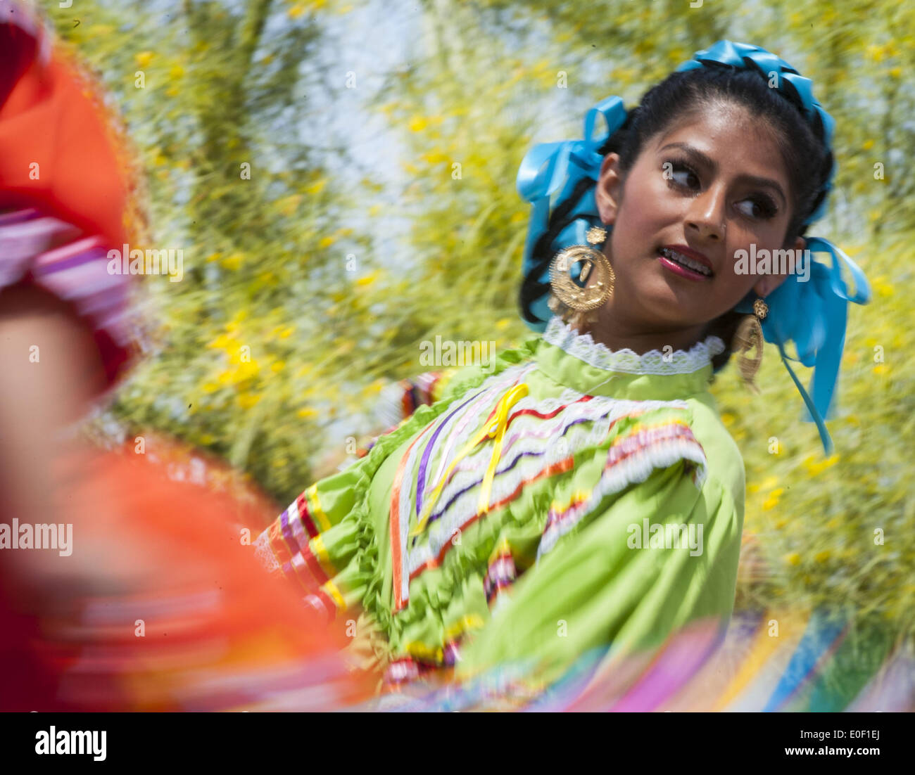 San Juan Capistrano, California, USA. 10th May, 2014. Dancers with the Ballet Folklorico de San Juan Capistrano performed various regional dances on Saturday at the 10th Annual 2014 Battle of the Mariachi at Mission San Juan Capistrano in San Juan Capistrano. The 10th Annual 2014 Battle of the Mariachi kicked off at Mission San Juan Capistrano in San San Juan Capistrano on Saturday, featuring Mariachis from around Southern California competing for top honors and prizes***ALT CAPTION****Mission San Juan Capistrano hosted the 10th Annual 2014 Battle of the Mariachis on Saturday in San Juan Capi Stock Photo